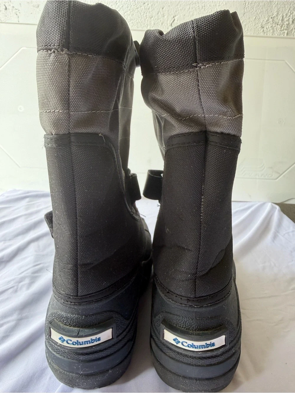 Columbia Kids Waterproof Winter Snow Boots Black Gray Size Youth 2